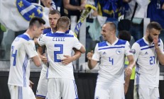 9you娱乐-包含欧国联秋季赛事盛况：各球队实力拼搏的词条