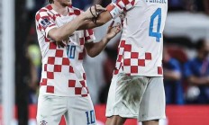 九游娱乐官方网站-欧国联赛抢眼出场，球队表现让人期待