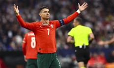 九游体育官方入口-包含葡萄牙女足队员在比赛中展现出众表现的词条