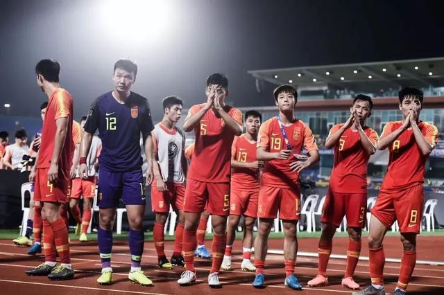 中国足球大战现场火热，团队强势无敌的简单介绍