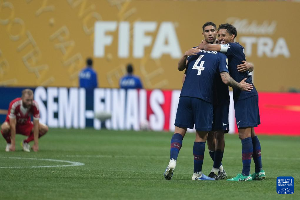 关于巴黎圣日耳曼战胜竞争对手，挺进晋级赛的信息