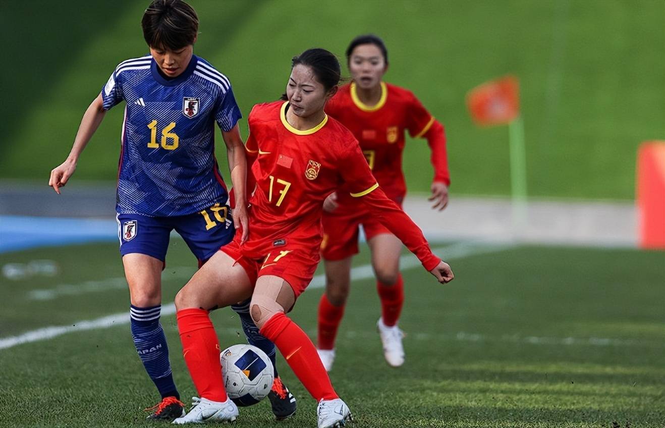 中国女足队备战东京奥运，队员训练状态良好