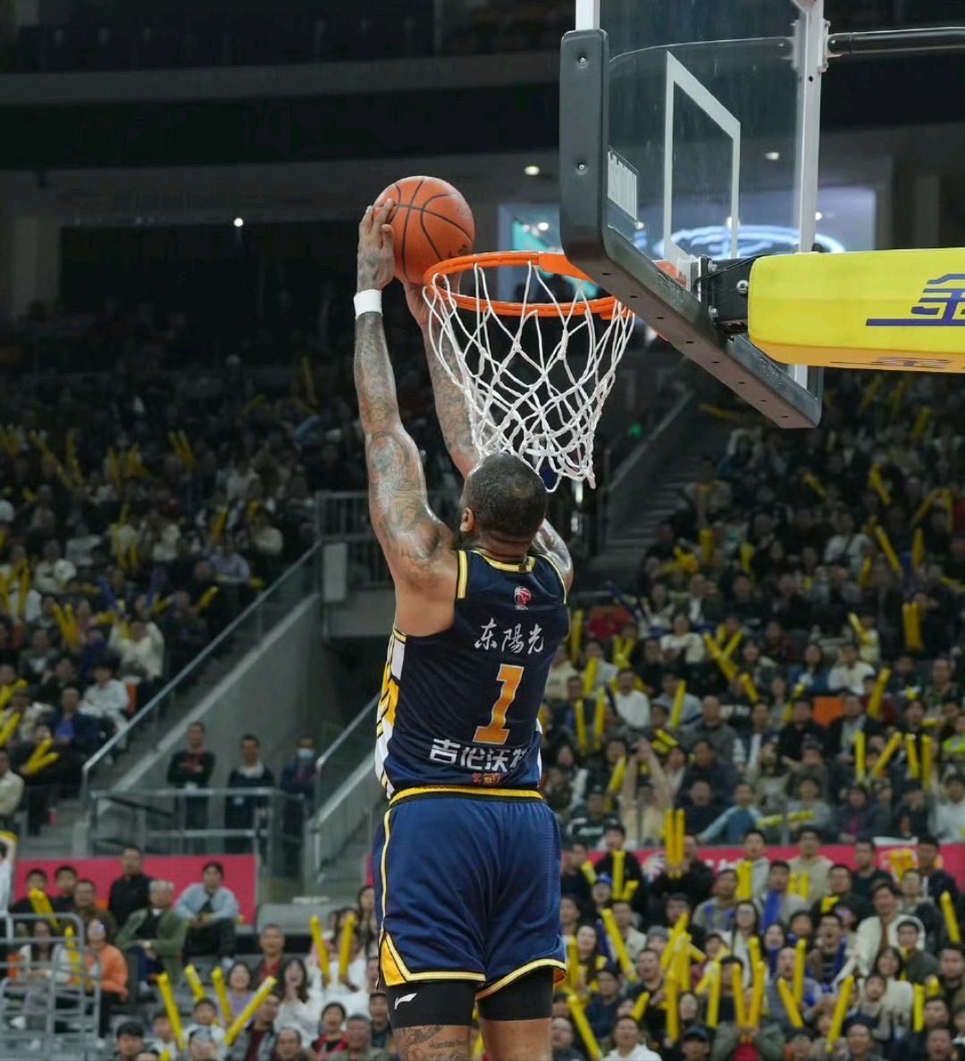 广东队惊险抢下胜利,保持不败纪录的简单介绍 广东队惊险抢下胜利,保持不败纪录的简单介绍