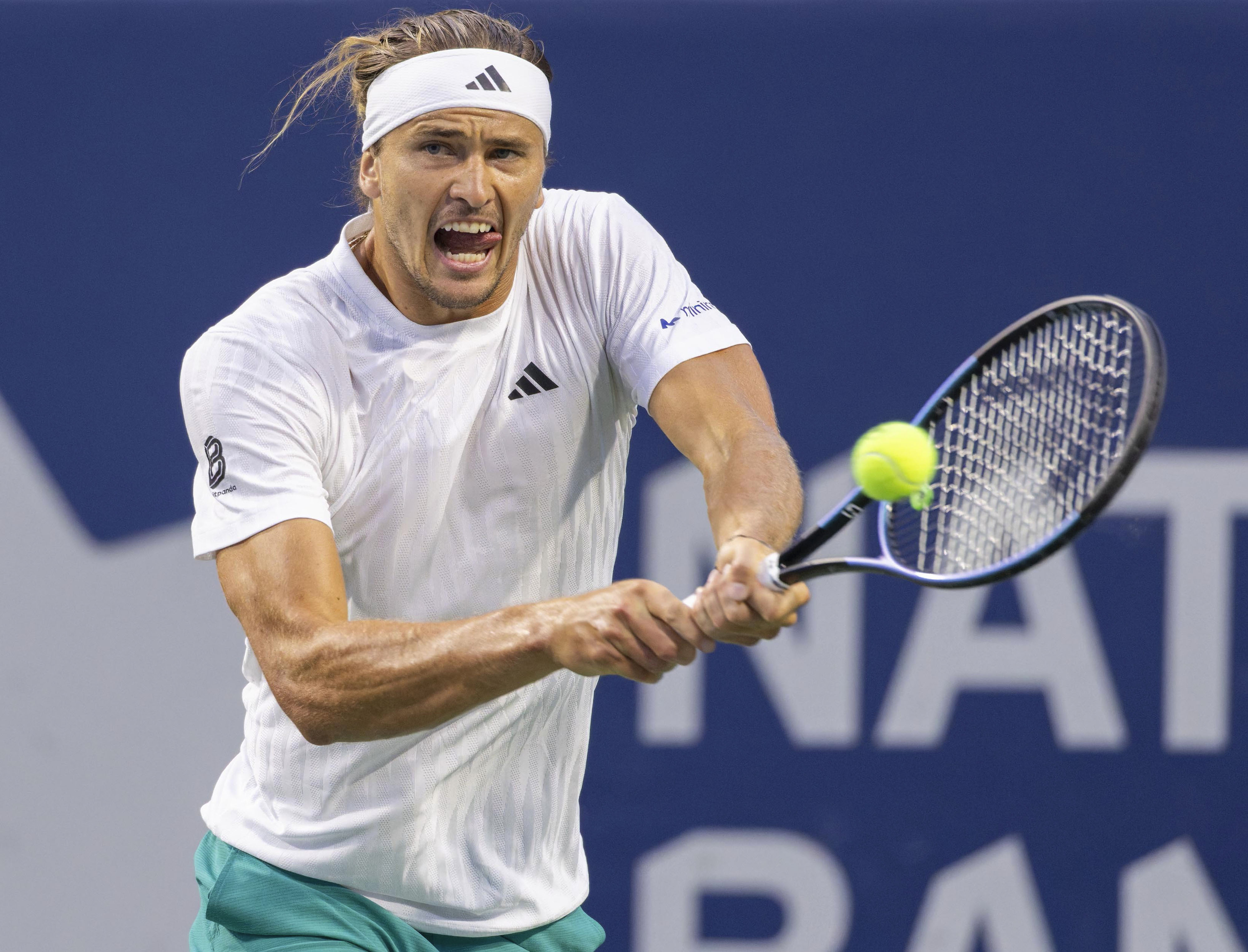 日本网球队完胜美国网球队,兹维列夫爆发神勇的简单介绍 日本网球队完胜美国网球队,兹维列夫爆发神勇的简单介绍