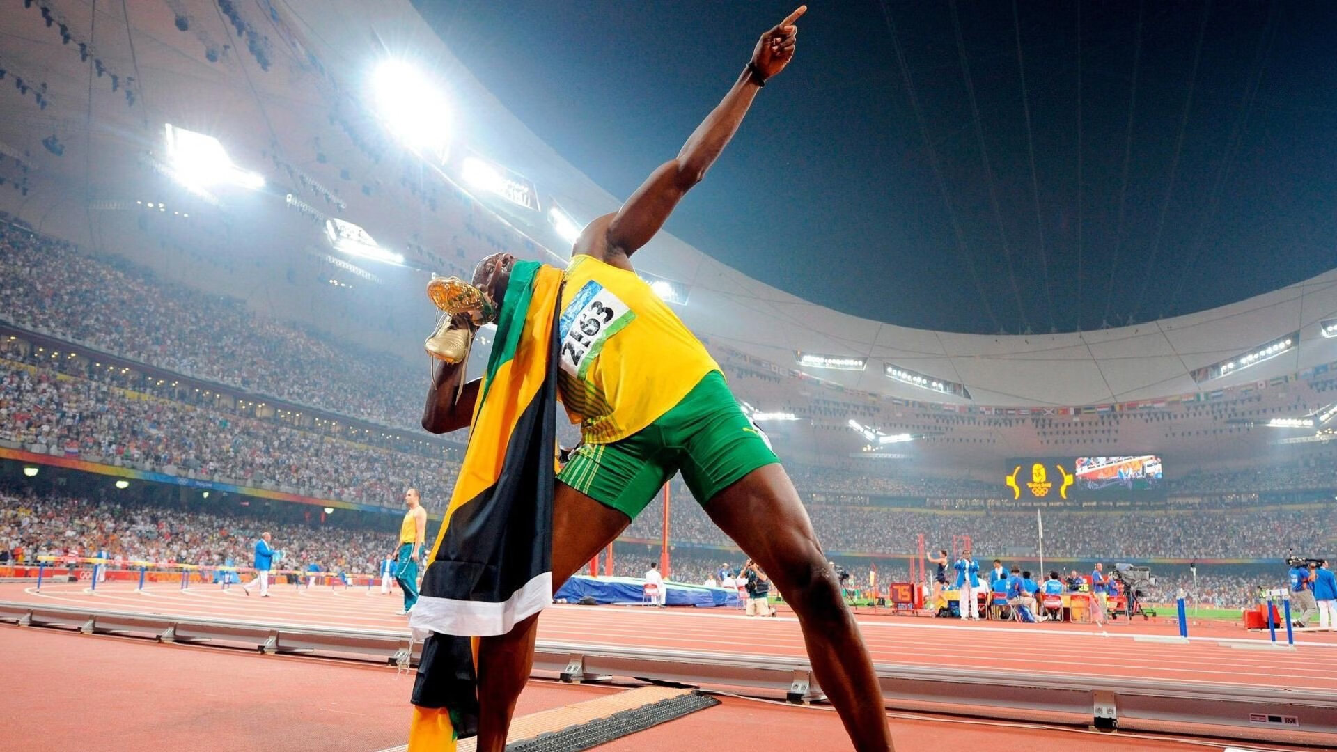 福克斯爆发引领魔术式团队篮球,正面击溃深圳队揭示唯一性胜利哲学